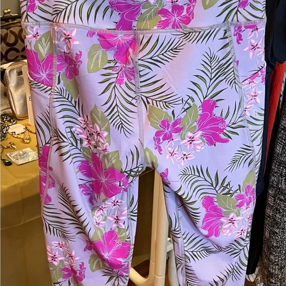 Body Glove 7/8 Leggings - Purple and Pink Floral - Picture 2 of 4
